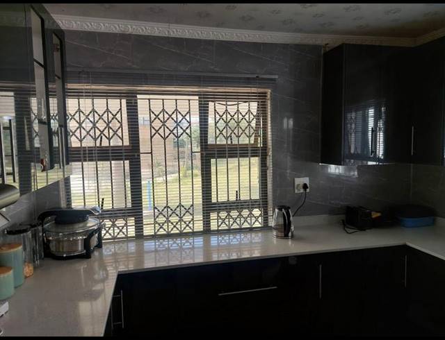 4 BEDROOM HOUSE FOR SALE IN UMGABABA
